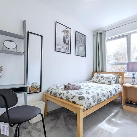 Guest Rooms Near City Centre & Dock Free Parking Liverpool Exteriör bild
