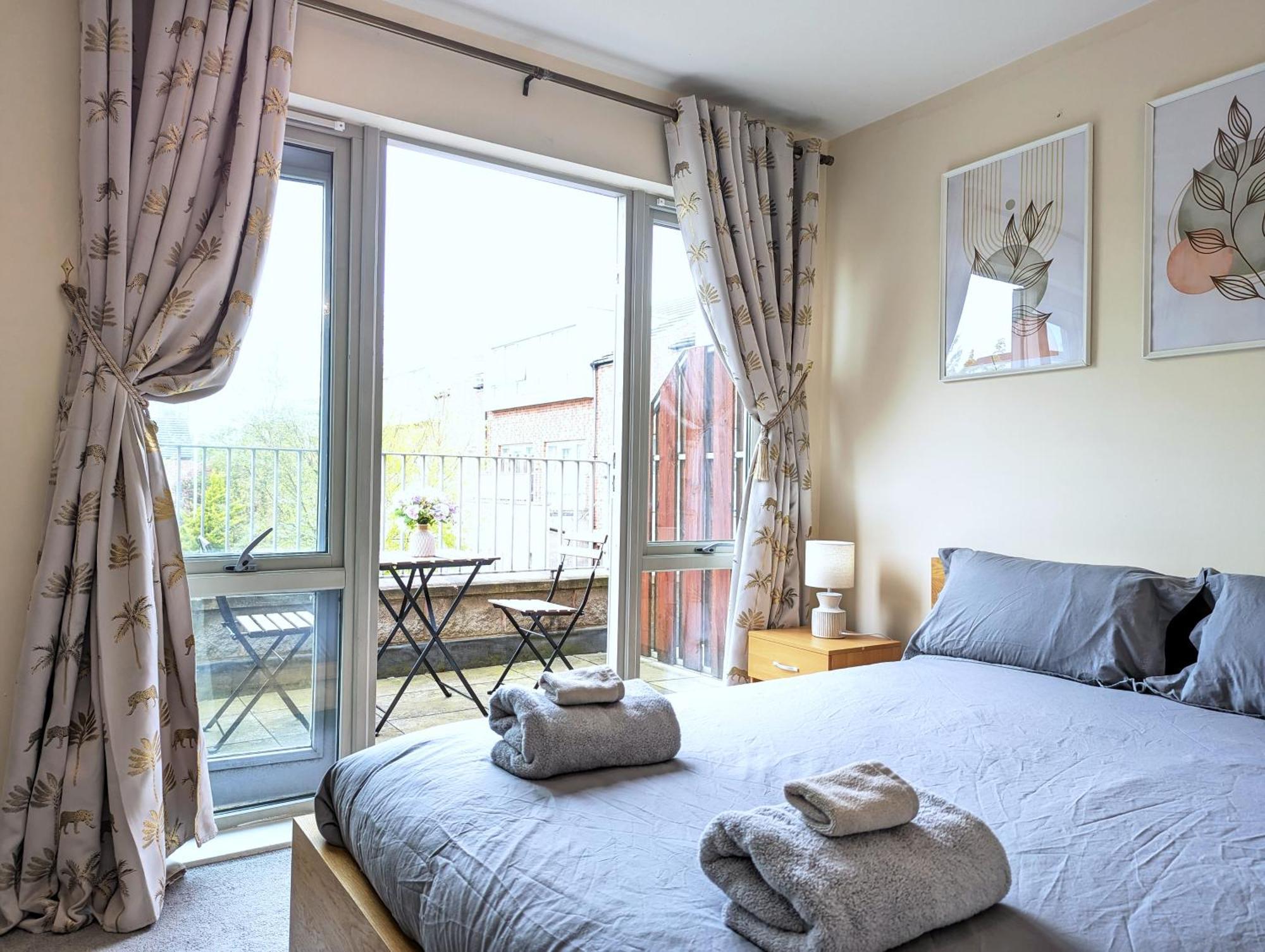 Guest Rooms Near City Centre & Dock Free Parking Liverpool Exteriör bild