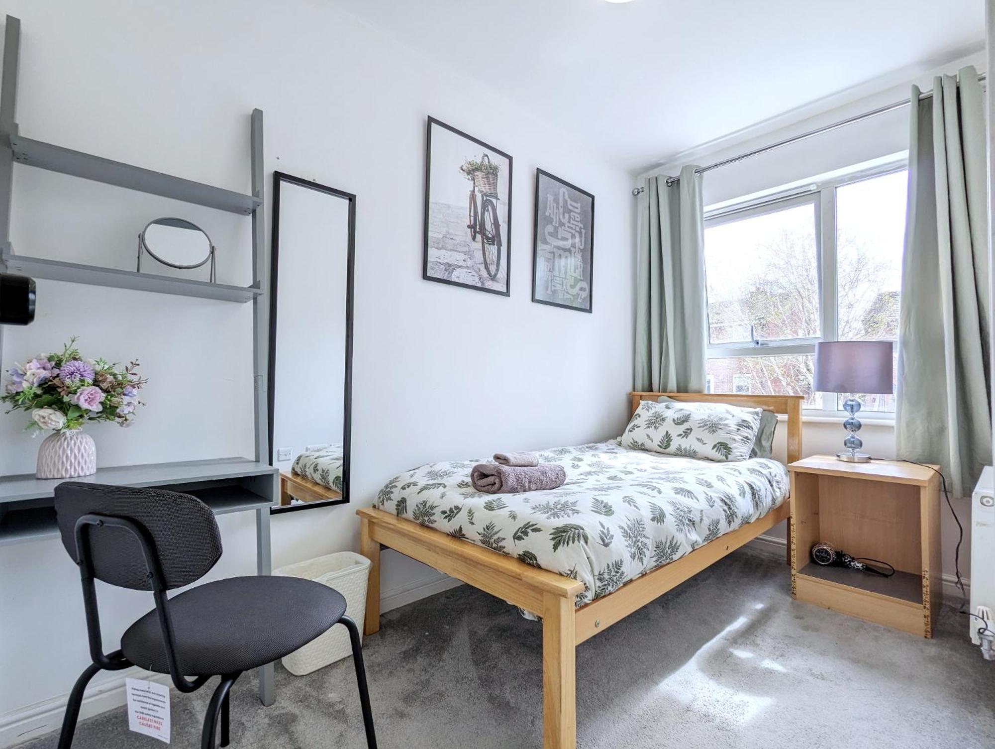 Guest Rooms Near City Centre & Dock Free Parking Liverpool Exteriör bild
